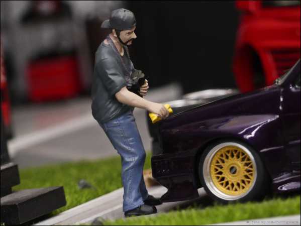 1:18 Karl Fotograf Figur
